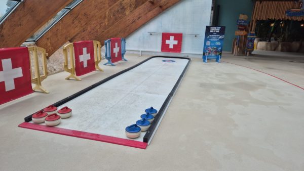 Piste de curling synthétique