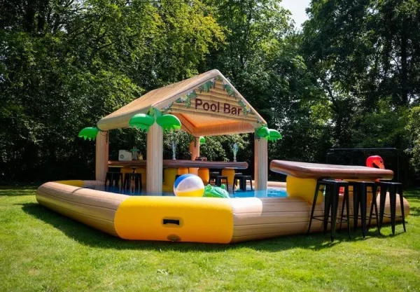 Pool Bar