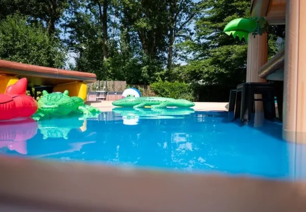 Pool Bar – Image 4
